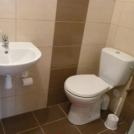 Posiadlosc Nad Zatoka Quarto em Acomodações Particulares Ryn (Warmian-Masurian)