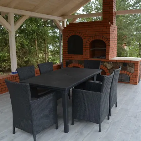 Posiadlosc Nad Zatoka Rum i privatbostad Ryn (Warmian-Masurian)